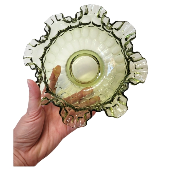 Vintage Fenton thumbprint cramped ruffle bowl Avocado green - Picture 5 of 5